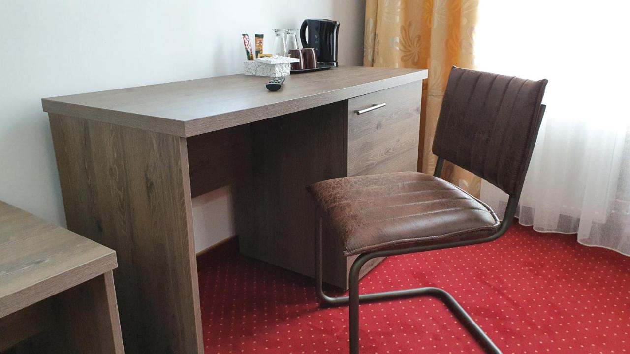 Pensiunea Sada Făgăraş Extérieur photo