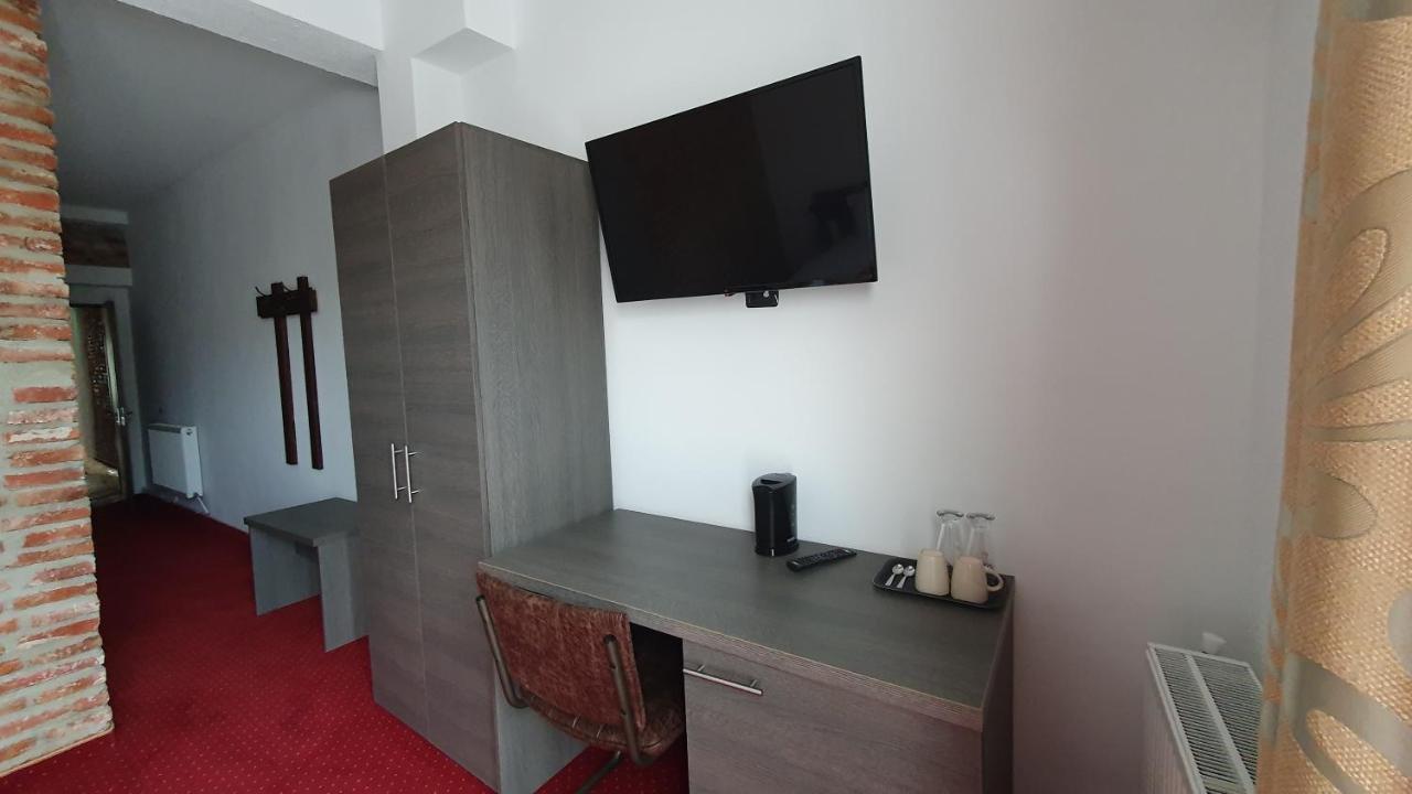 Pensiunea Sada Făgăraş Extérieur photo